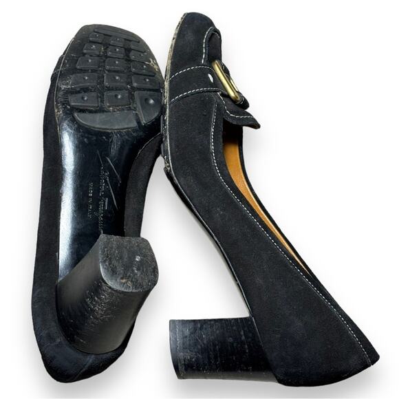 Salvatore Ferragamo Black Calf Suede Buckle Pump - Picture 2 of 5